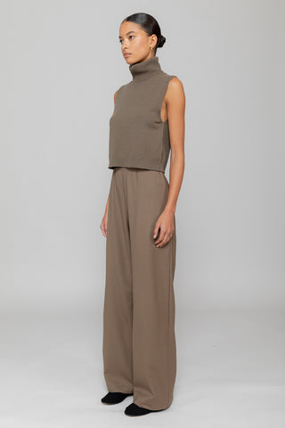 Zoe Sleeveless Turtleneck