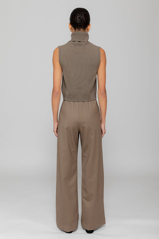 Zoe Sleeveless Turtleneck